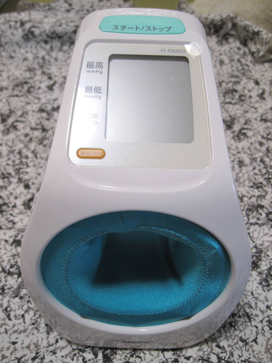  arm in сверху рука тип тонометр terumo электронный тонометр P2020 один раз использование чистый состояние 