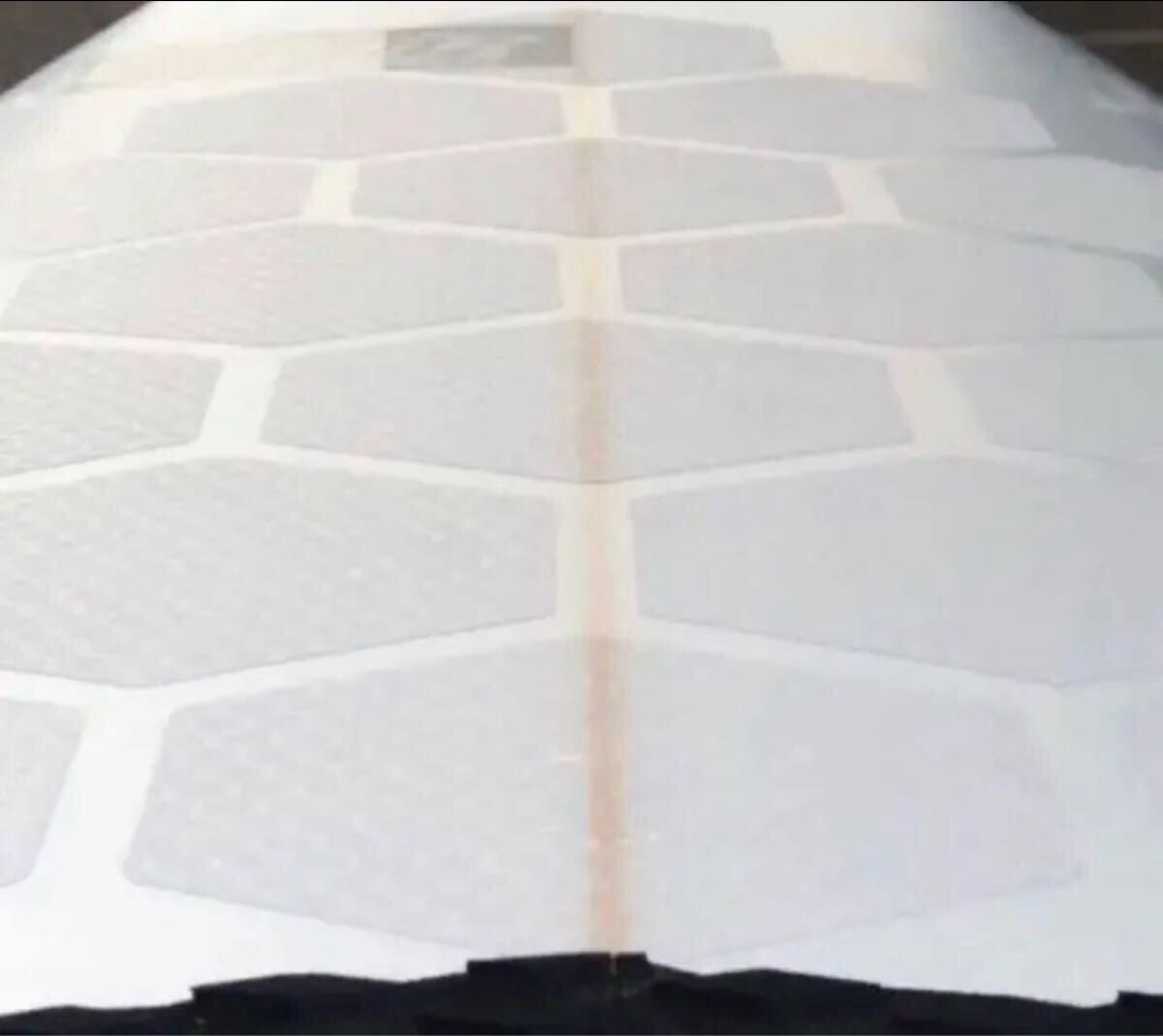 即発送！サーフボードクリアデッキパッド22枚入り(内ハーフ4枚)透明　ワックス_画像4