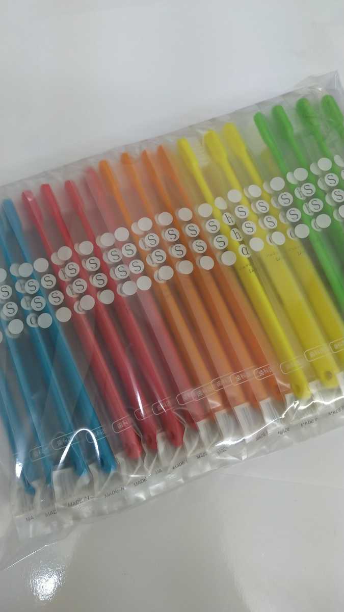 60本　歯科医院専用歯ブラシ　ShuShu α ふつう 日本製（やわらかめに変更可能）シュシュ_画像1