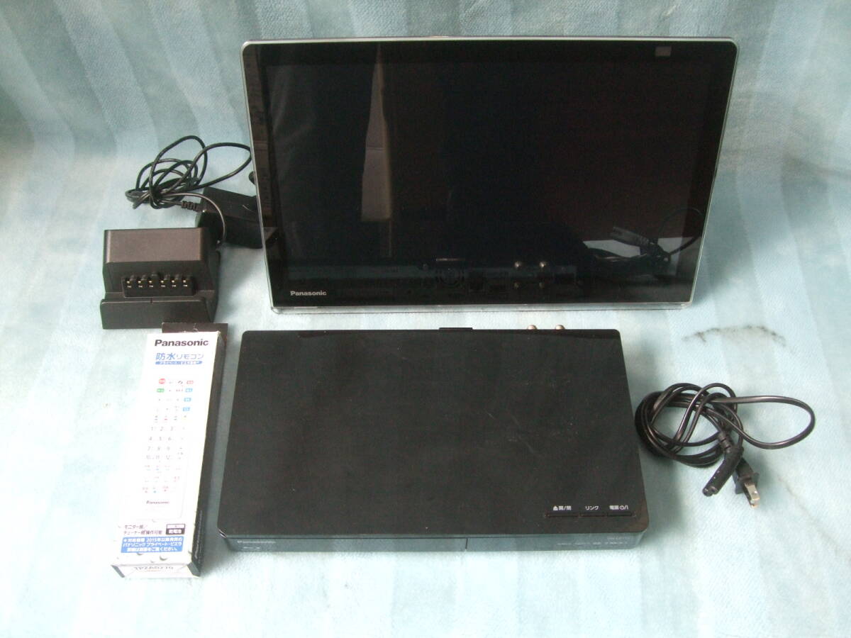 送料無料☆パナソニック プライベートビエラ/VIERA 防水液晶ポータブルテレビ UN-15LD11D 2021年製 リモコン有 取説無し_画像1