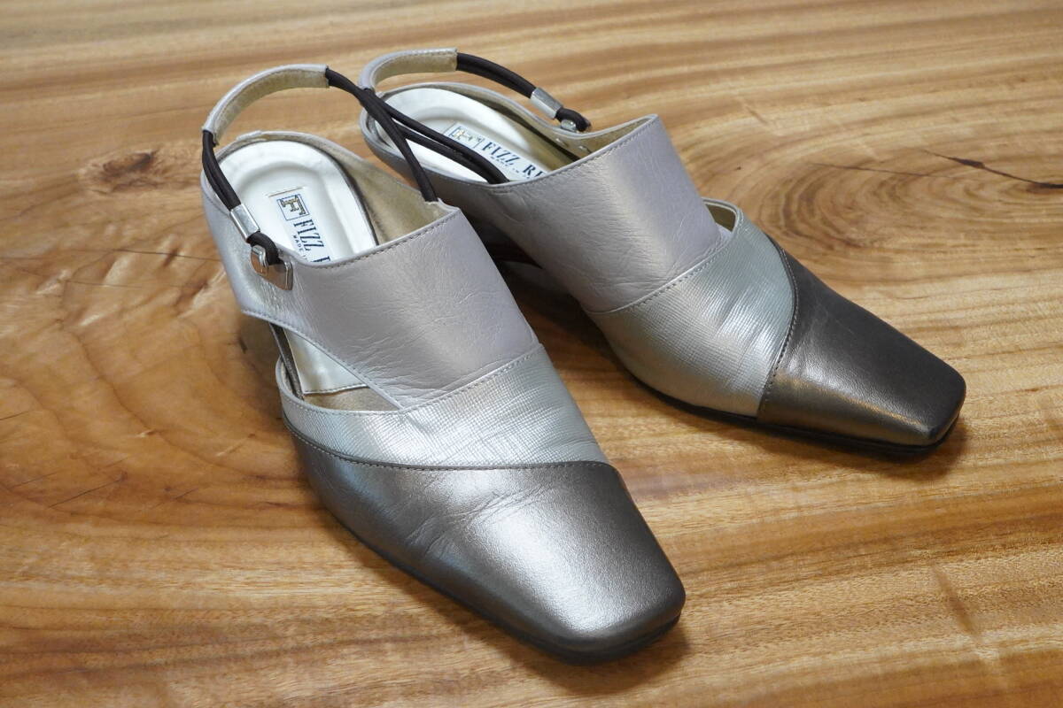 美品 フィズリーン FIZZ REENレディース シューズ 快適 ヒール パンプス ベージュ ゴールド 日本製 おしゃれ 中古品 現状品 保管品_画像4