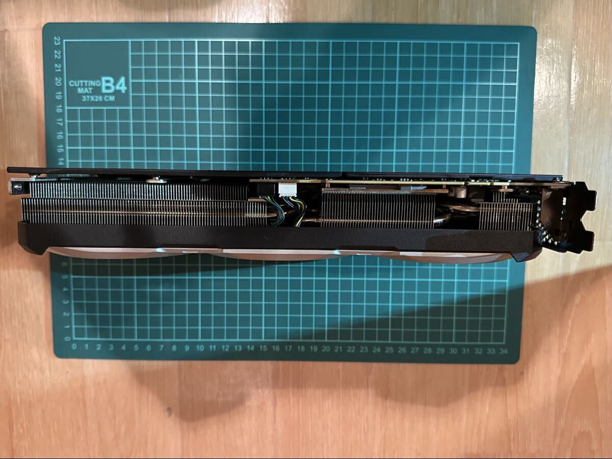 中古美品【MSI GeForce RTX 4070 Ti SUPER 16G VENTUS 3X OC】_画像4