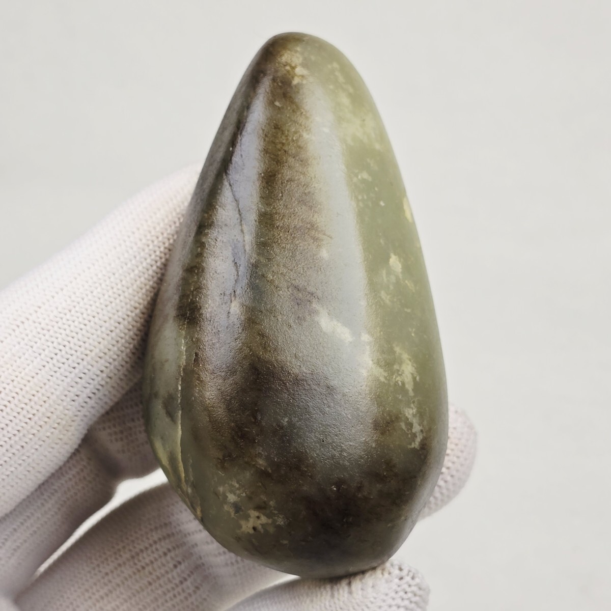 美品 本物保証 和田玉 青玉 原石 子玉 璞玉 置物_画像3