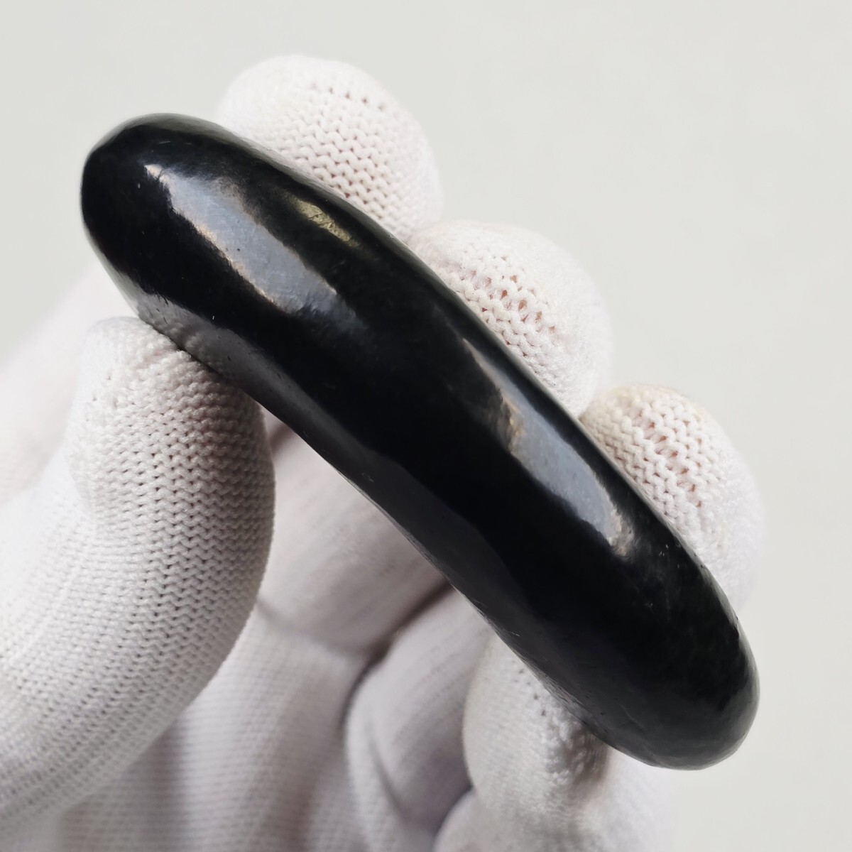 收集品 縄文、弥生、古墳、須恵器、緑の濃い 透明感質感良い 墨翠碧玉 丁字頭勾玉_画像7