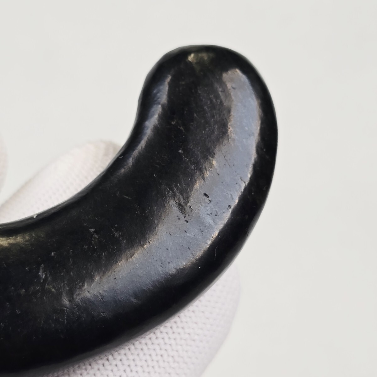 收集品 縄文、弥生、古墳、須恵器、緑の濃い 透明感質感良い 墨翠碧玉 丁字頭勾玉_画像9