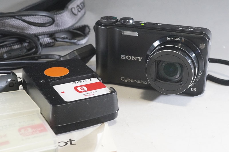  1円~【L893】SONY／ソニー　Cyber-shot　DSC-HX5V　ブラック　サイバーショット　コンパクトデジタルカメラ　バッテリー・充電器付_画像1