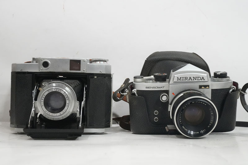 1円~【L923】カメラ等大量まとめ 12kg以上 キャノン/ニコン/ヤシカ/マミヤ 一眼レフ 中判 コンパクトカメラ スピードライト レンズ 双眼鏡_画像9