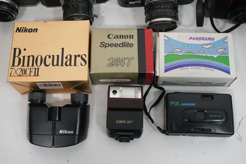 1円~【L923】カメラ等大量まとめ 12kg以上 キャノン/ニコン/ヤシカ/マミヤ 一眼レフ 中判 コンパクトカメラ スピードライト レンズ 双眼鏡_画像2