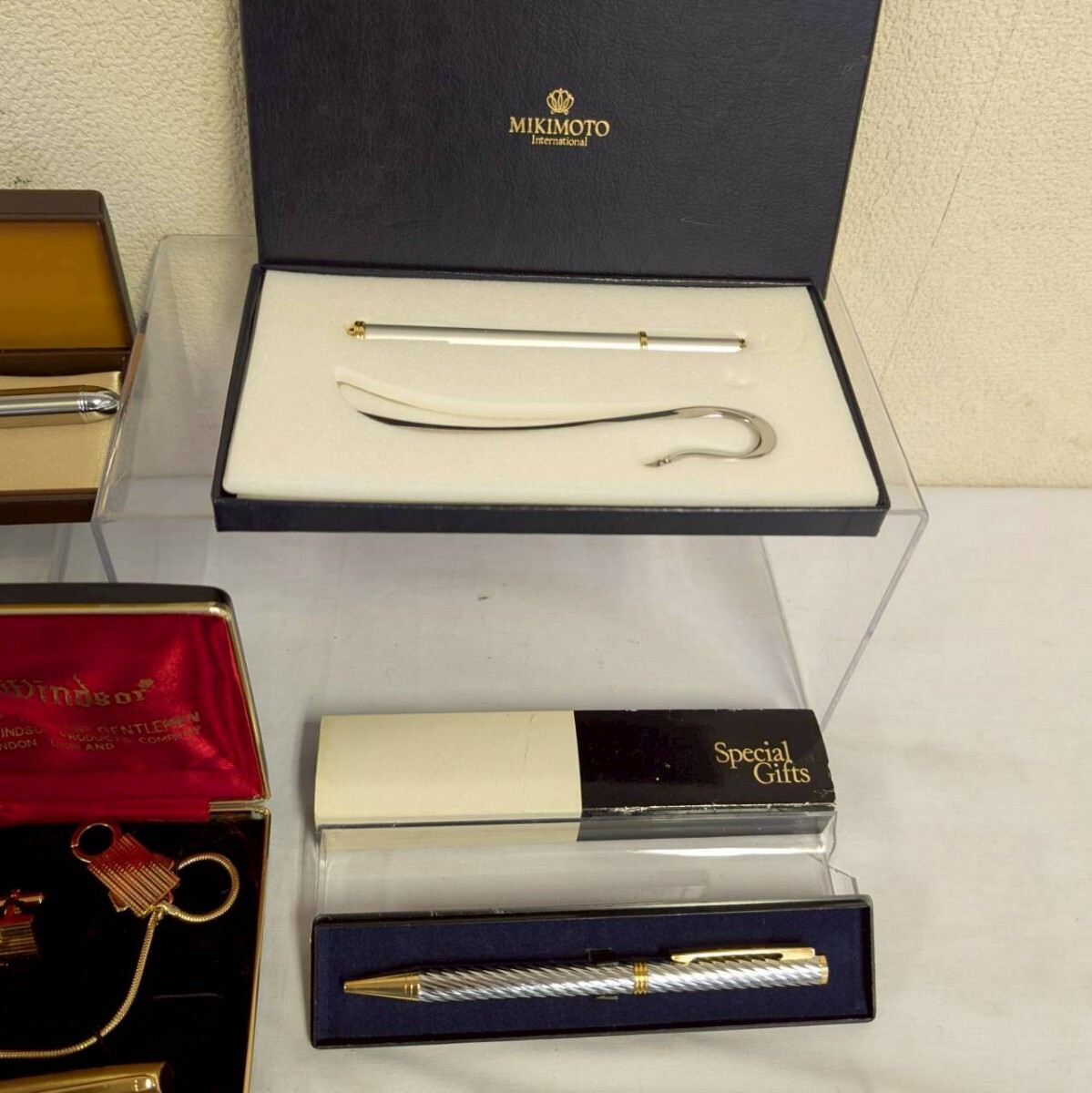1114B ボールペン シャーペン 万年筆 まとめ 大量 セット PARKER 三菱ボールペン EXC PLATINUM MIKIMOTO valentino LAMY 文具 筆記用具_画像4