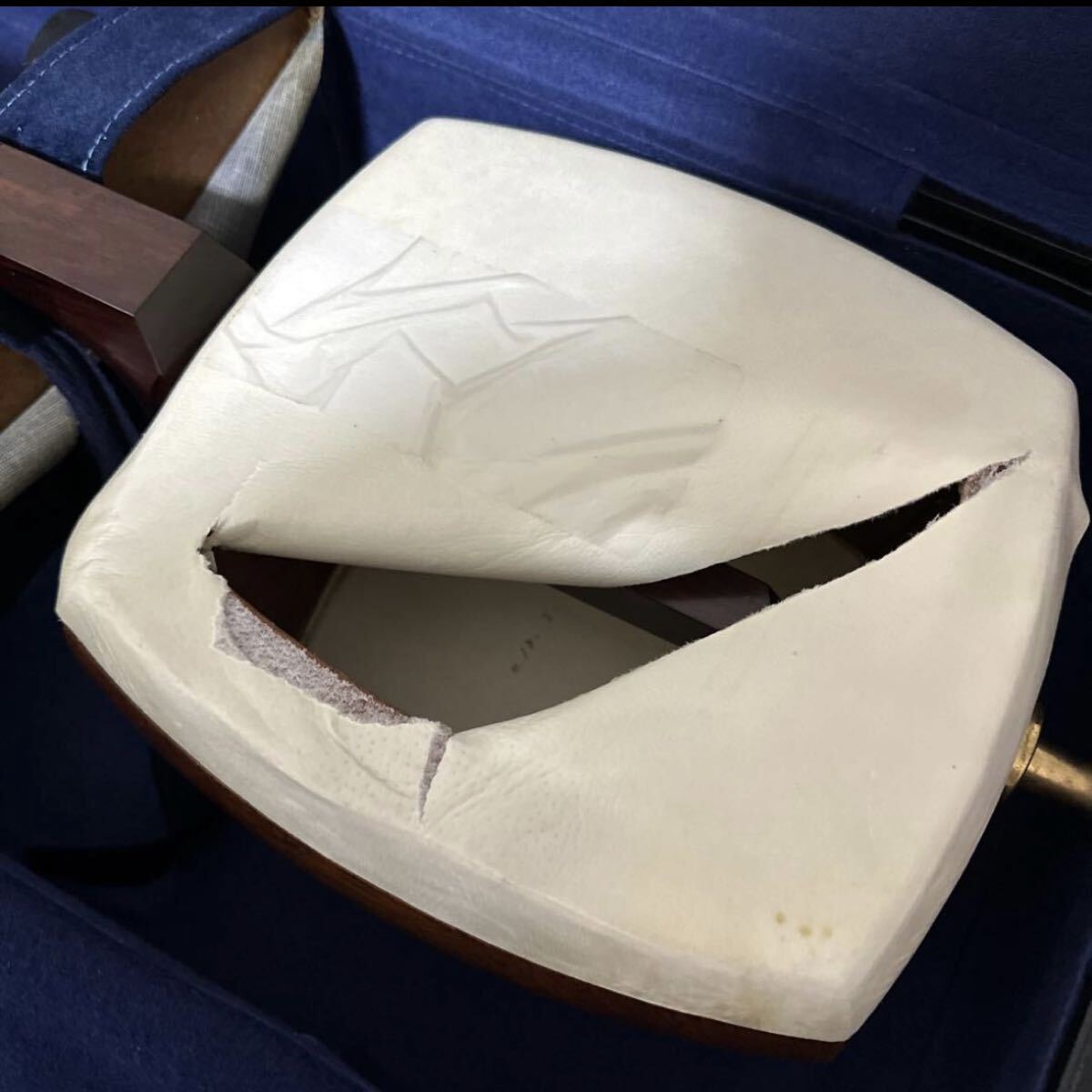 最高級 1円スタート 津軽三味線 太棹 和楽器 綾杉彫り ケース付属 雅楽 トチ 1円~_画像2