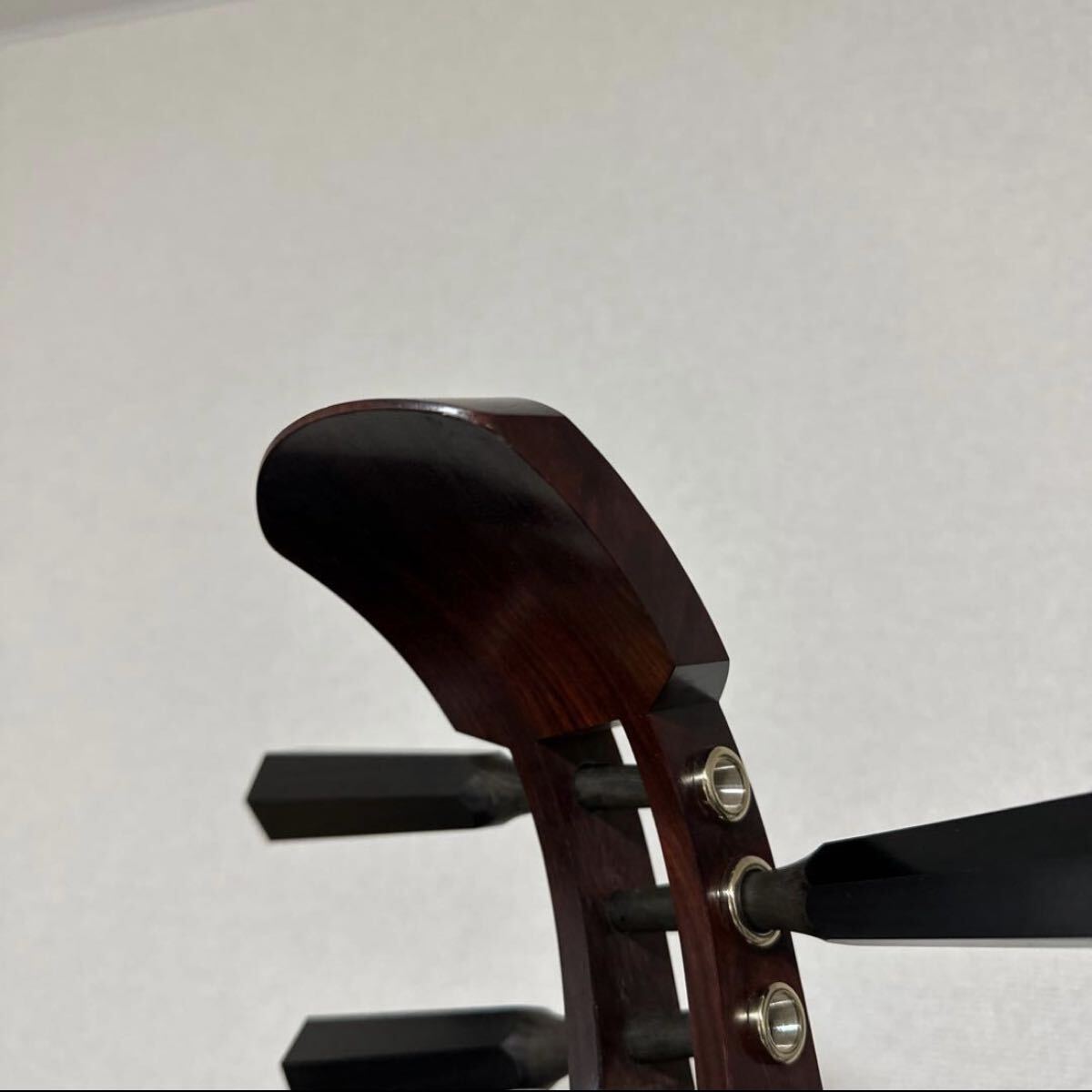 最高級 1円スタート 津軽三味線 太棹 和楽器 綾杉彫り ケース付属 雅楽 トチ 1円~_画像5