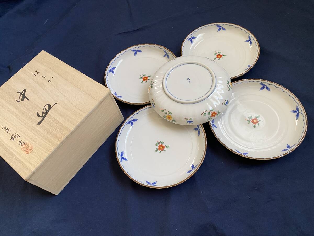 目玉焼きにピッタリサイズ！★新品【たち吉】はるか　中皿５枚★_画像1