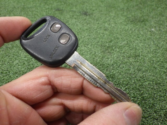 # 送料無料!! ダイハツ純正 H15年 MAX マックス L950S L960S キーレスキー 2ボタン リモコン 鍵 茶色ボタン 動作確認済 [ZNo:07025034]_画像7