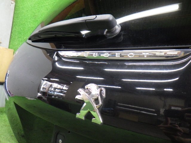 # 凹み無 H25年 プジョー 208 ABA-A95F01 バックドア リアゲート 黒パール KTV ※個人宅不可(福山通運支店止め)[ZNo:07011356]_画像6