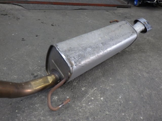 # H24年 アルファロメオ ミト ABA-955142 右H リア マフラー 955A7 36,205km ※個人宅不可(福山通運支店止め)[ZNo:07022578]_画像8