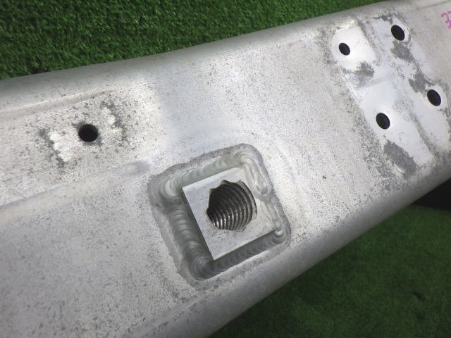 ★ 即決あり H23年 フーガ DBA-Y51 フロントバンパー ホースメント 62030-1MA0B [ZNo:07016616]_画像4