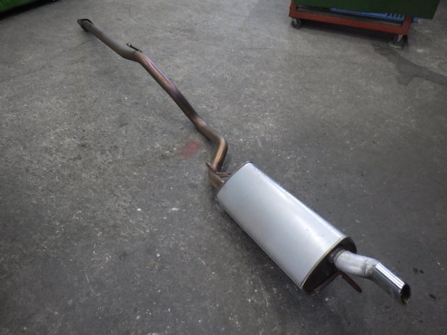 # H24年 アルファロメオ ミト ABA-955142 右H リア マフラー 955A7 36,205km ※個人宅不可(福山通運支店止め)[ZNo:07022578]_画像1