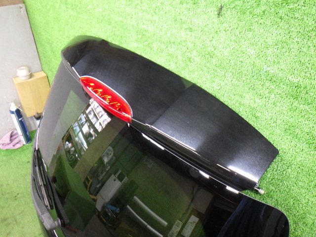 # 凹み無 H25年 プジョー 208 ABA-A95F01 バックドア リアゲート 黒パール KTV ※個人宅不可(福山通運支店止め)[ZNo:07011356]_画像3