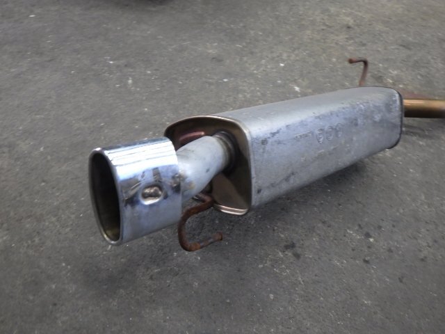 # H24年 アルファロメオ ミト ABA-955142 右H リア マフラー 955A7 36,205km ※個人宅不可(福山通運支店止め)[ZNo:07022578]_画像2