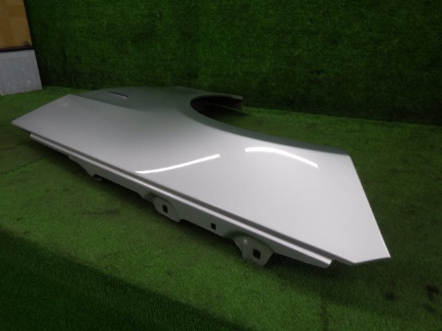 # 目立つ傷無 H22年 ベンツ Eクラス S212 E250 212247C 左 フロント フェンダー シルバー 775 ※個人宅不可(福山通運支店止め)[05031321]_画像8