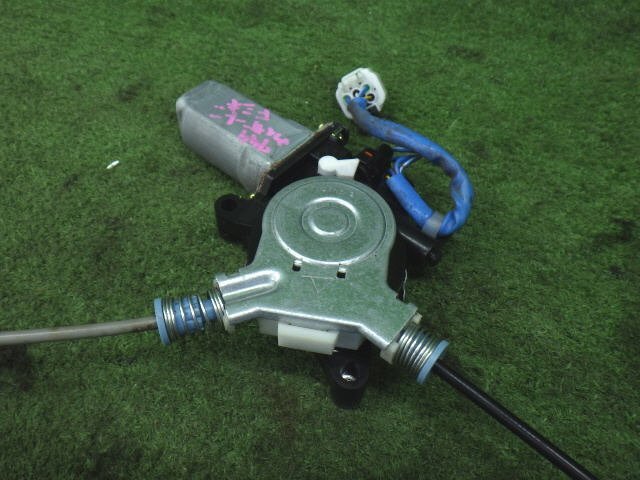 ★ 即決あり H12年 ウィザード TA-UES25FW 右 フロントドア レギュレーター モーター 運転席 [ZNo:06027349]_画像5