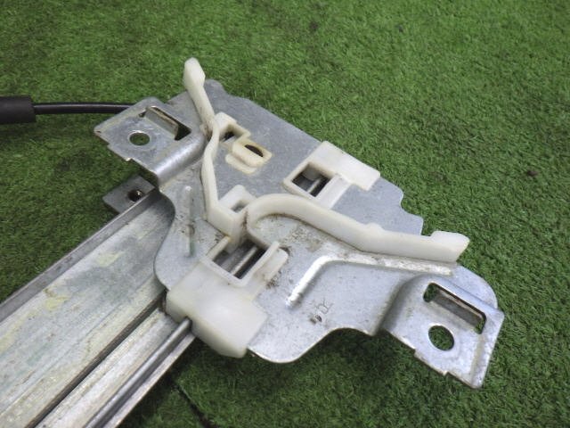 ★ 即決あり H12年 ウィザード TA-UES25FW 右 フロントドア レギュレーター モーター 運転席 [ZNo:06027349]_画像3