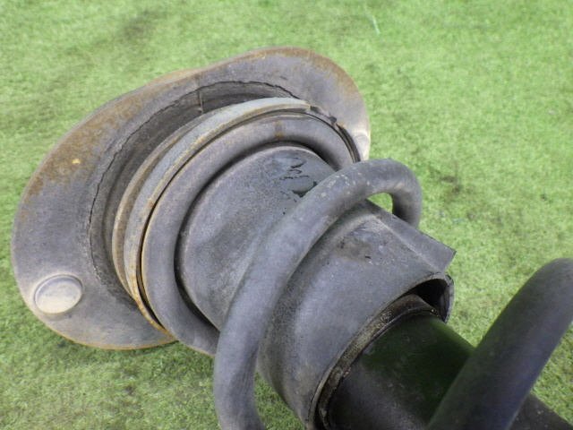 ★ 即決あり H3年 サンバー V-KV3 右 フロント ストラット サス ショック 20301TA000 [ZNo:06029928]_画像4