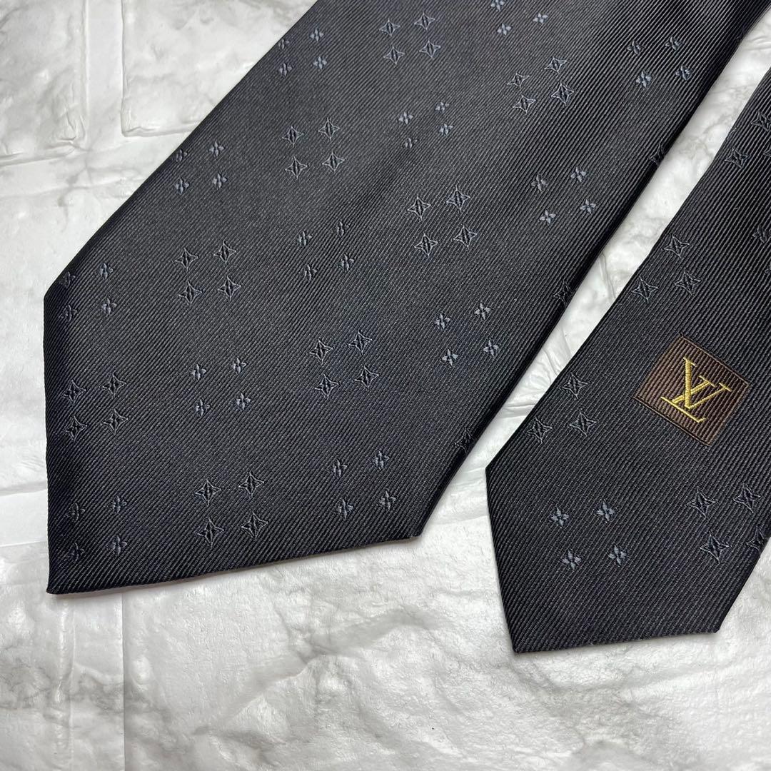 未使用級　ルイヴィトン　LOUIS VUITTON ネクタイ　モノグラム　ブラック　スーツ　シャツ　カフス　ビジネスバッグ　ジャケット　タイピン_画像3