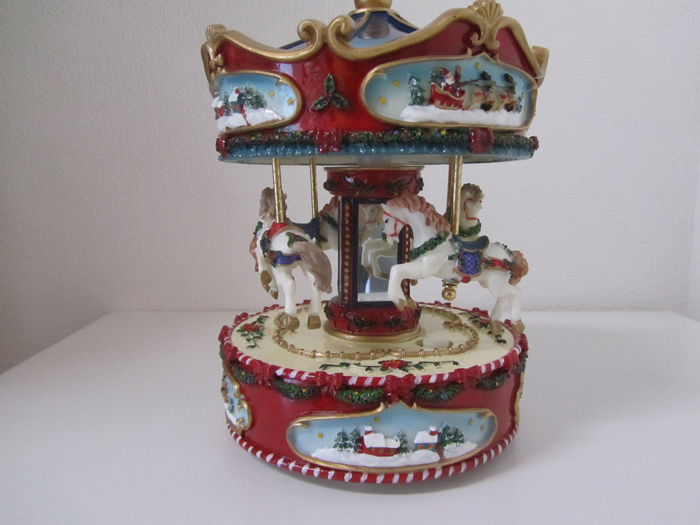  новый товар :me Lee go- Land. музыкальная шкатулка * вращение деревянная лошадь *** произведение искусства товар ( дополнение )