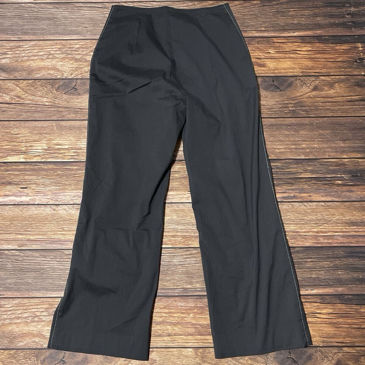 FENDI フェンディ パンツ スラックス ストレートパンツ レディース ボトムス 無地 イタリア製 ビジネス 通勤 通学 ブラック サイズ42 L_画像3