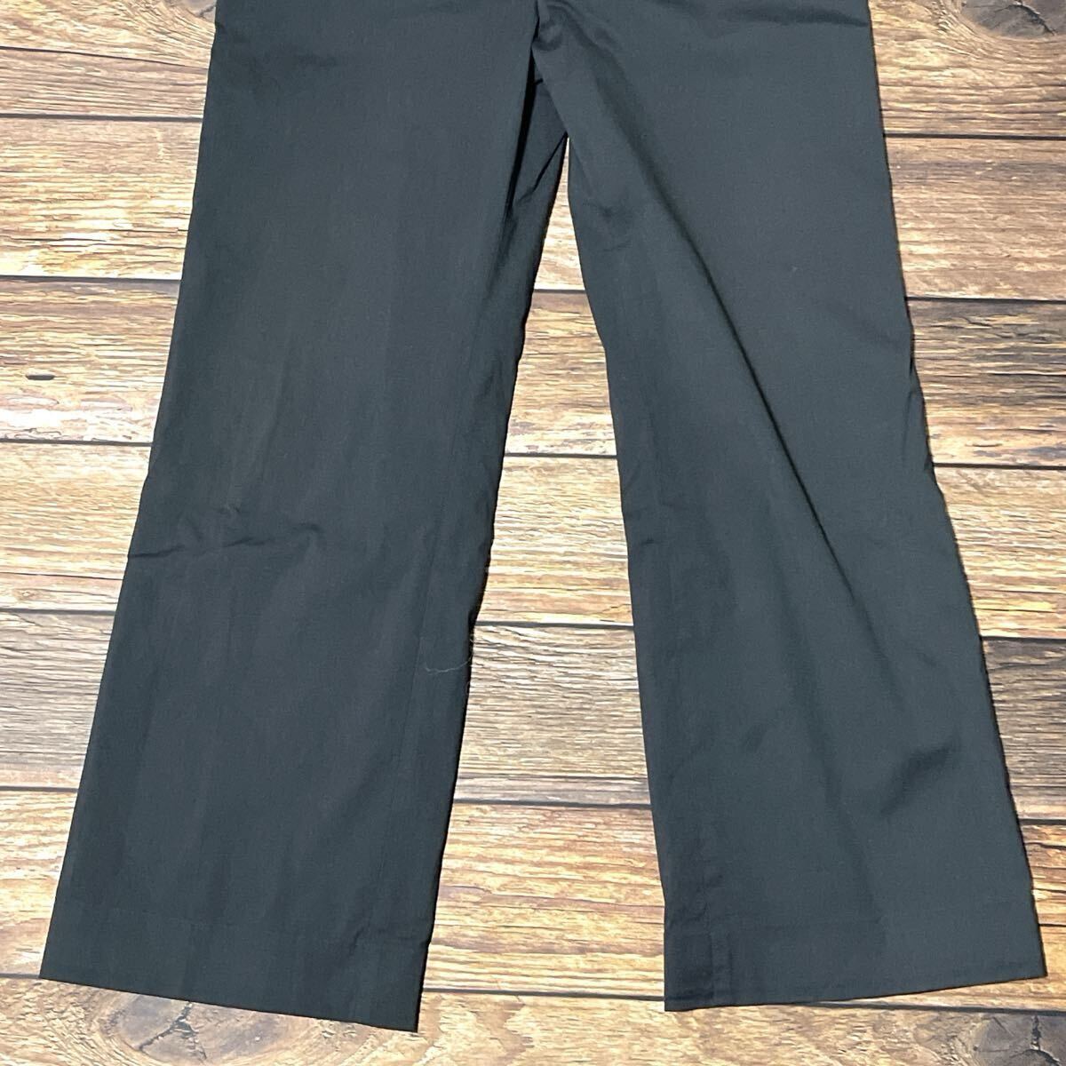 FENDI フェンディ パンツ スラックス ストレートパンツ レディース ボトムス 無地 イタリア製 ビジネス 通勤 通学 ブラック サイズ42 L_画像5
