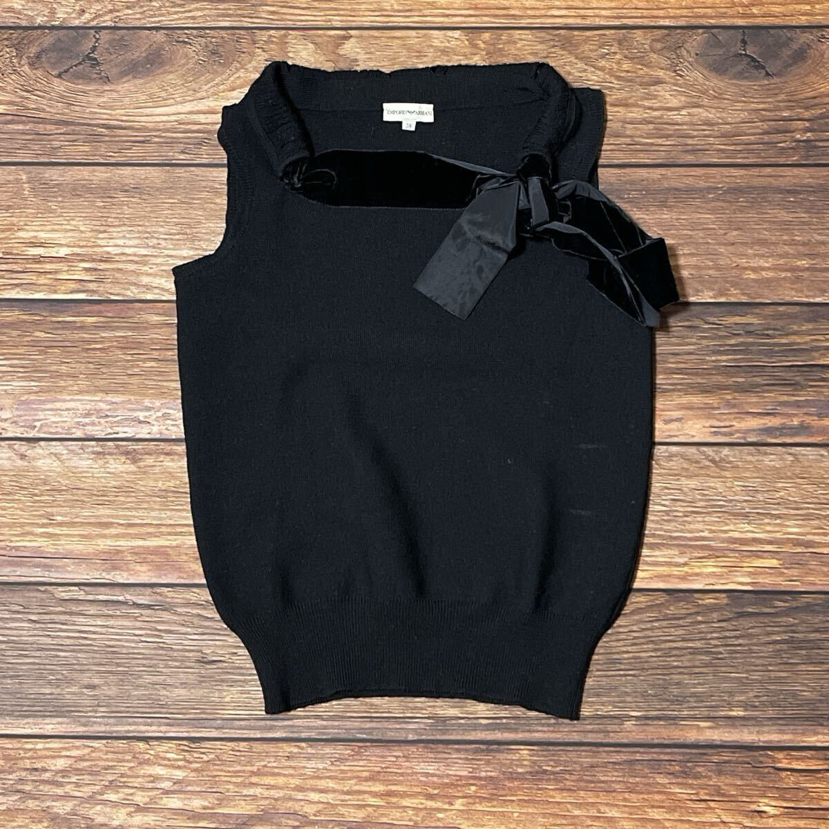 EMPORIO ARMANI エンポリオアルマーニ ニット ノースリーブニット レディース トップス イタリア製 ウール ボウタイ付 ブラック サイズ38 M_画像2