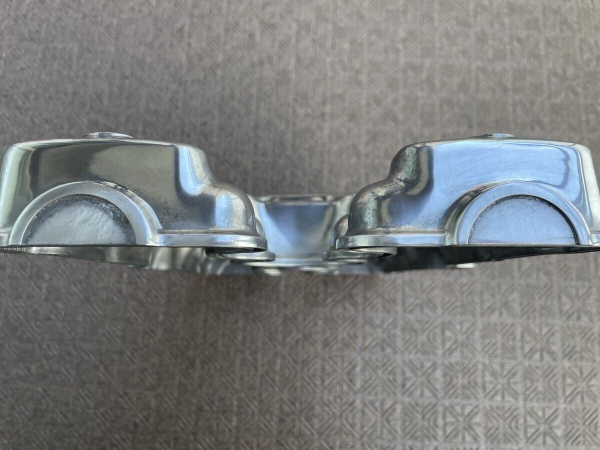 ホンダ　CB900F エンジン　ヘッドカバー　バイク　パーツ　オートバイ_画像6