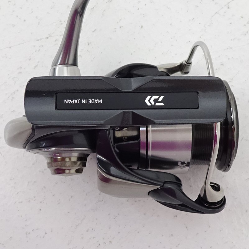 * б/у * Daiwa 24 cell te-toFC LT2000S-P вращающийся катушка (DAIWA/ рыболовная снасть )*[FS085]