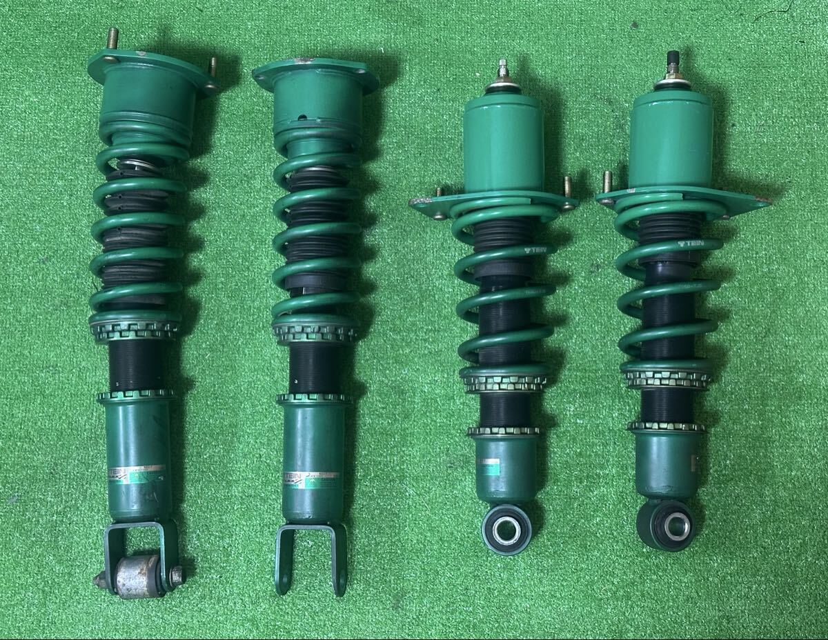 マツダ NCEC/NCロードスター TEIN FLEX Z サスペンション。フロントショックアブソーバーが1本曲がっています。オイル漏れはありません。_画像1