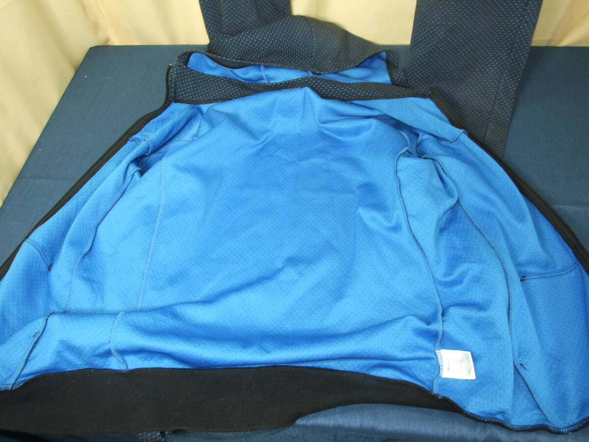 ジャージ　上下　セットアップパーカー　Oサイズ　身長177-183　デサント　セットアップパーカー　DMML JF22　中古品_画像4
