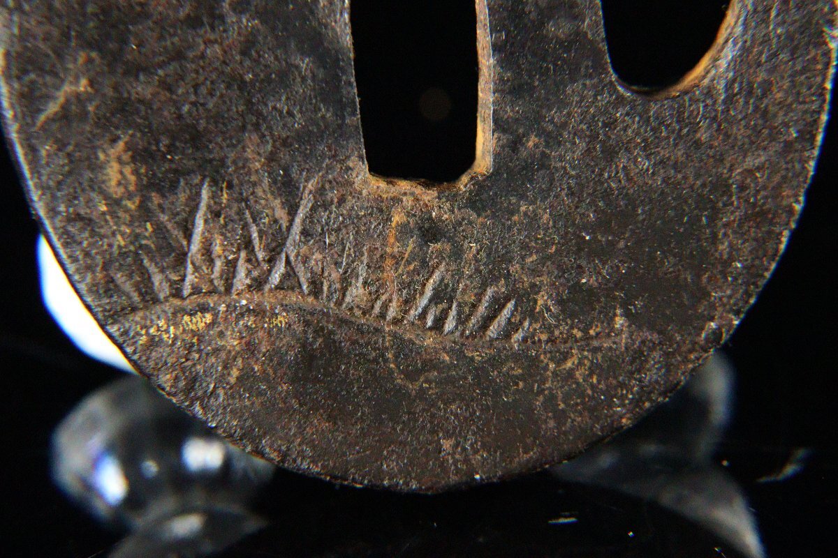 [ASAHI] элемент .... металлический . золотой .. металлические принадлежности один произведение половина длинный меч ..!!. после!! металлический земля рисунок металлический земля гарда меча металлический земля маленький рисунок чёрный краска ножны экстерьер короткий меч меч принадлежности!! [711121ep]