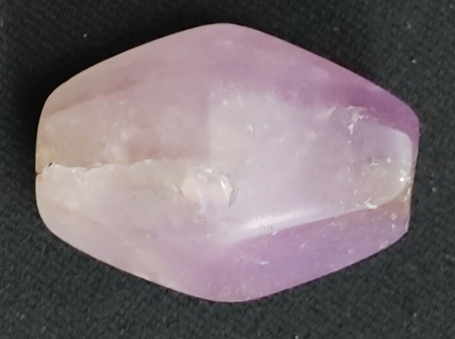 古墳期　伝福岡県出土 質感が良い 紫色の虹彩が見られる　珍しい紫水晶製 大型 4.6㎝切子玉　⑪　検　須恵器翡翠勾玉縄文_画像3