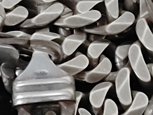 六面喜平ネックレス 銀製 重量約79.3ｇ『IＴAＲY』『925』の刻印ある首飾り 　検　金製品銀根付江戸玩具刀剣短刀日本刀忍者提げ物鍔_画像6