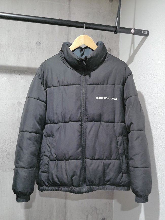 DC SHOES USA ディーシーシューズ ロゴプリント リバーシブル 中綿ジャケット L/ブルゾン/黒 ブラック/メンズ/DJK236801/スノーボード_画像2
