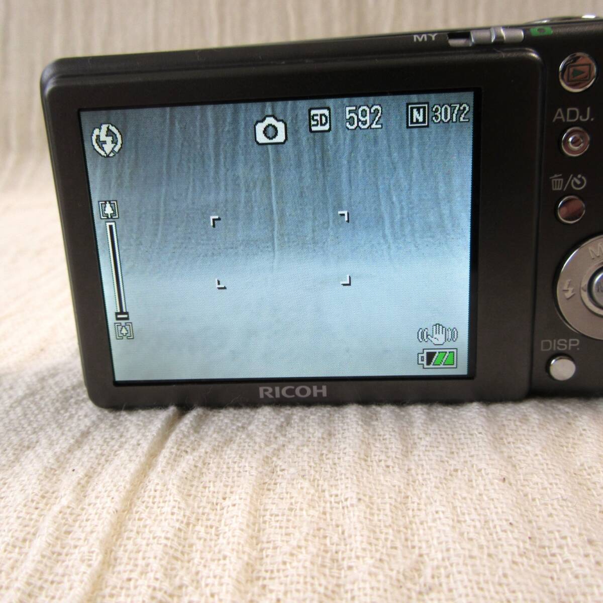 RICOH цифровая камера [Caplio R6]724 десять тысяч пикселей | память 1GB* аккумулятор есть | компактный цифровой фотоаппарат | фотография | фотосъемка | анимация | Ricoh | колпак rio 