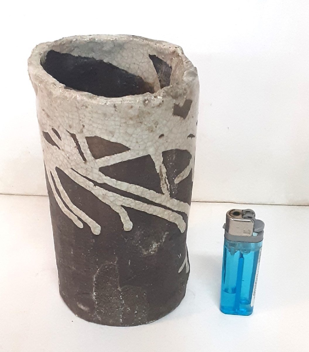 花瓶 花器 茶に白の模様 口径8.5cm 幅10.5ｘ奥行き9.5ｘ高さ16.5cm 中古 102010 ☆_画像3