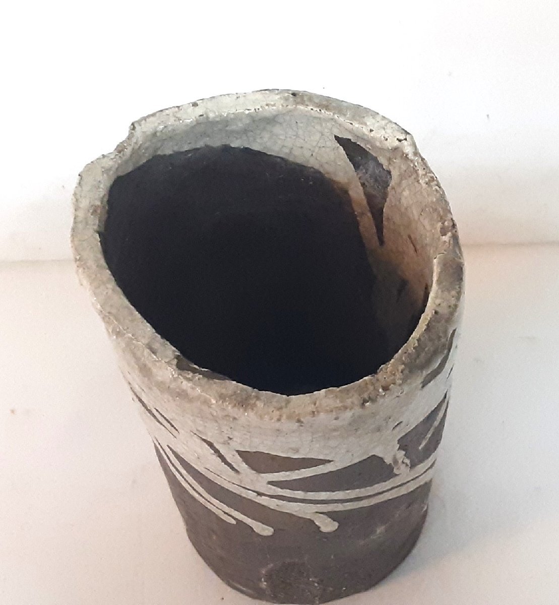 花瓶 花器 茶に白の模様 口径8.5cm 幅10.5ｘ奥行き9.5ｘ高さ16.5cm 中古 102010 ☆_画像4