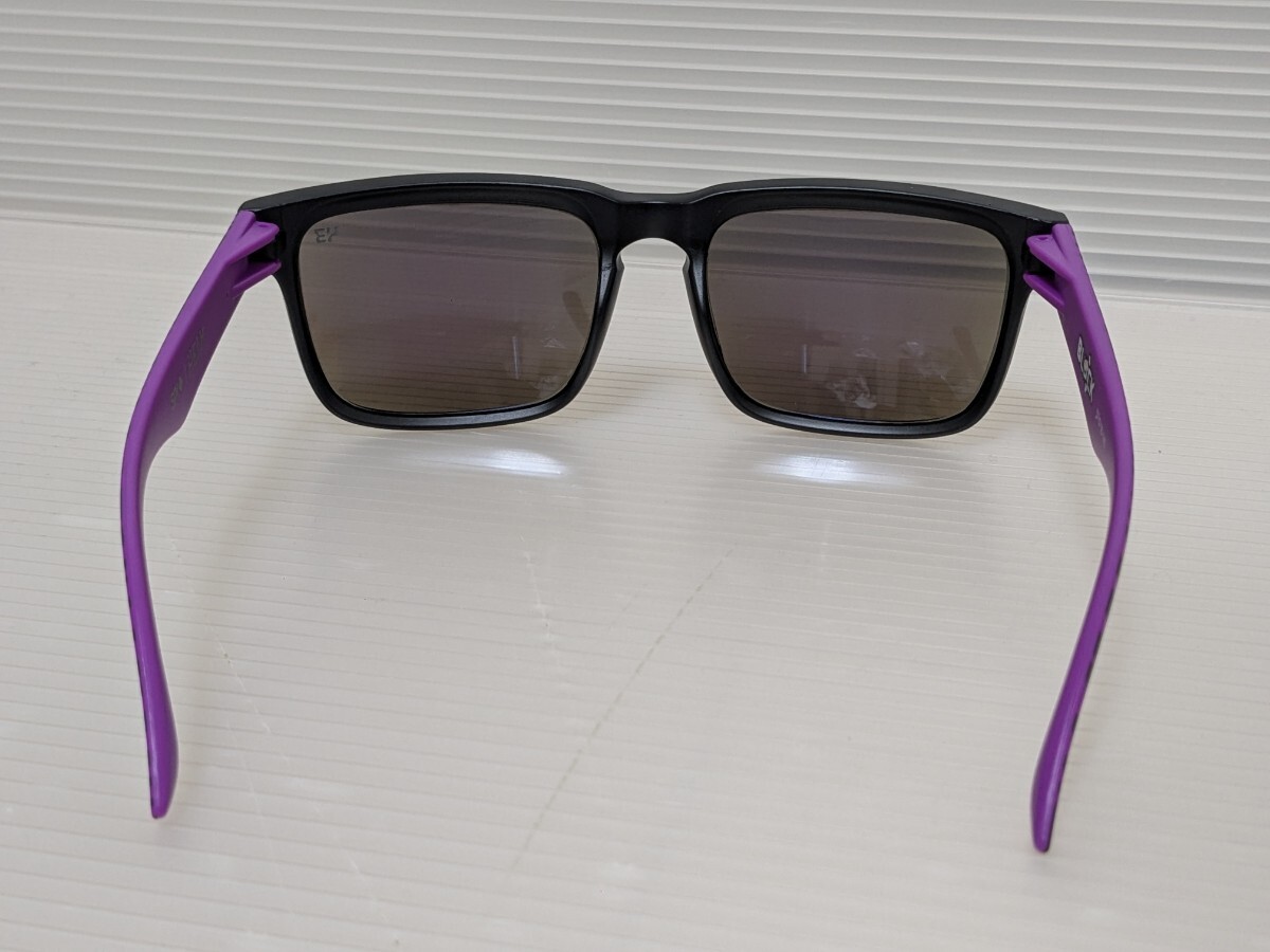 ■未使用■ SPY スパイ HELM ヘルム レギュラーフィット サングラス フリーサイズアウトドア UVカット アジアンフィット_画像3