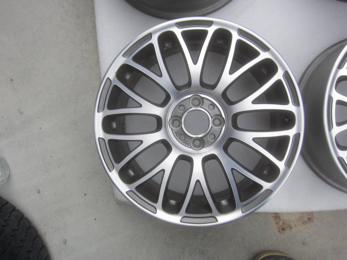 美品　フィアット　アバルト　純正　17インチ　４本　　　　　　　　　　　　　　　７１７_画像2