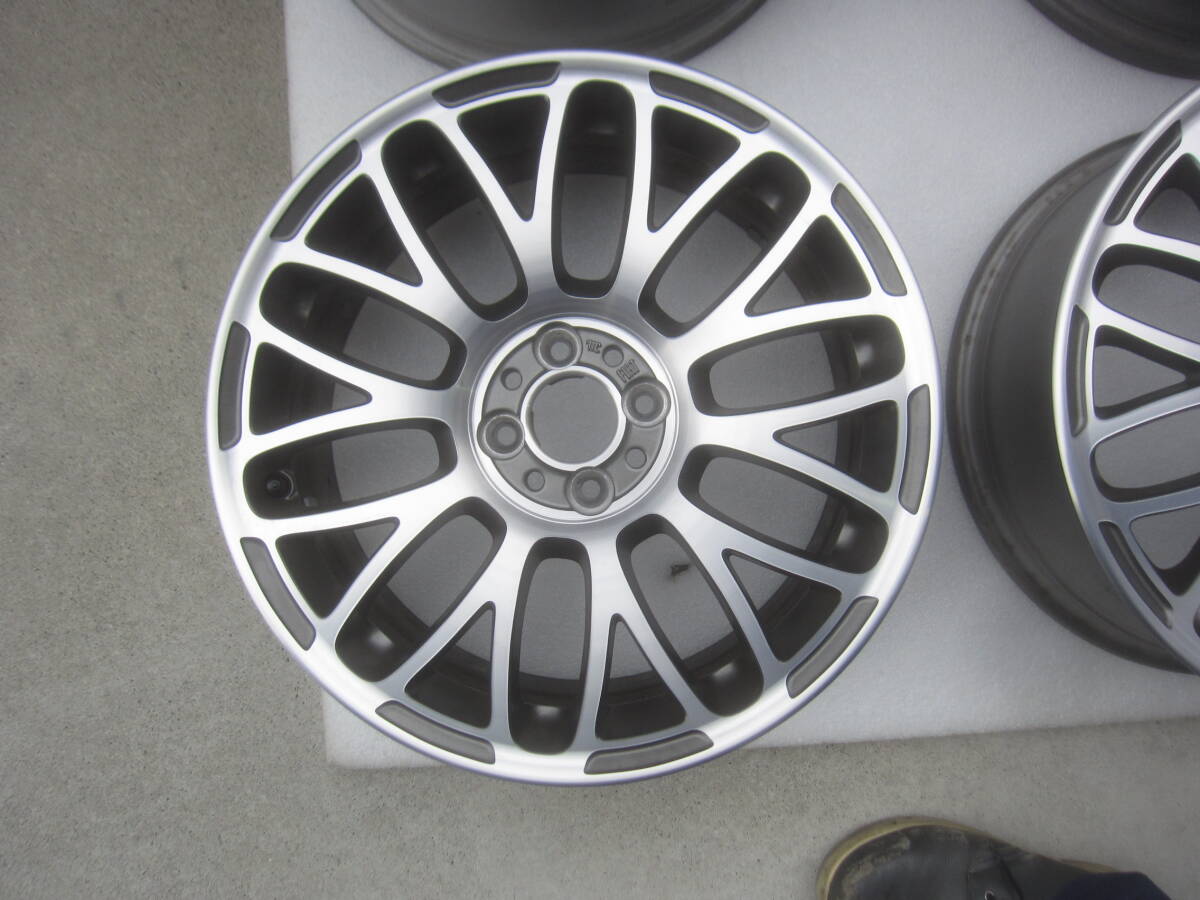 美品　フィアット　アバルト　純正　17インチ　４本　　　　　　　　　　　　　　　７１７_画像3