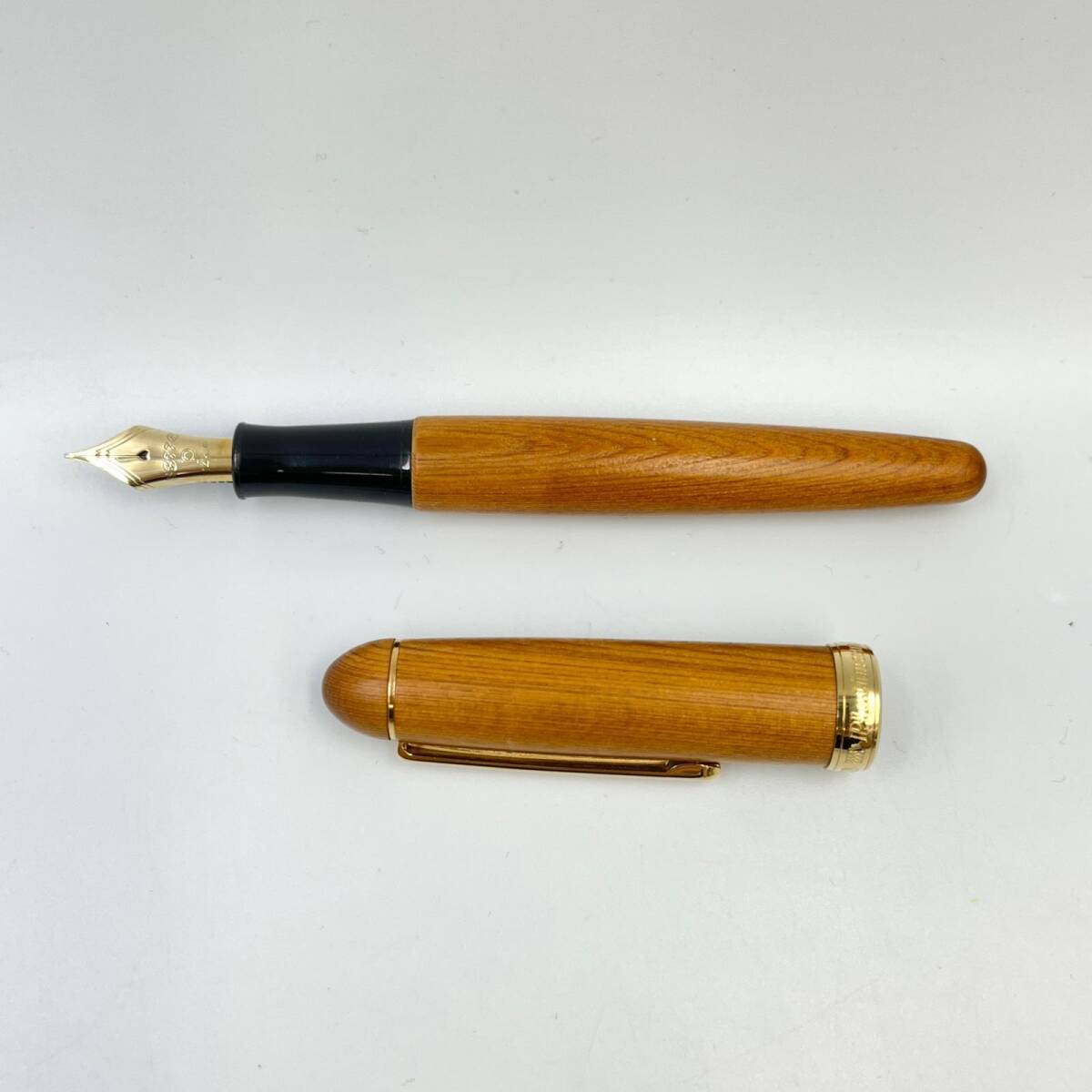 J550★ プラチナ PLATINUM 万年筆 屋久杉萬年筆 ペン先K14 #3776_画像2