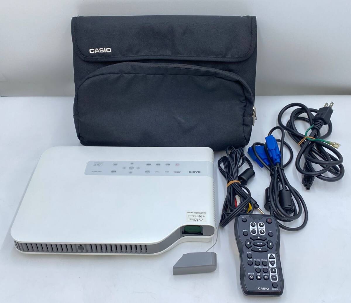 CASIO カシオ プロジェクター XJ-A240 2500lm 114時間_画像1