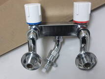 NN111506 未使用品 リクシル(INAX) 壁付2ハンドル/ホース接続/逆止/緊急止水 SF-WL63RQA 個数あり_画像3