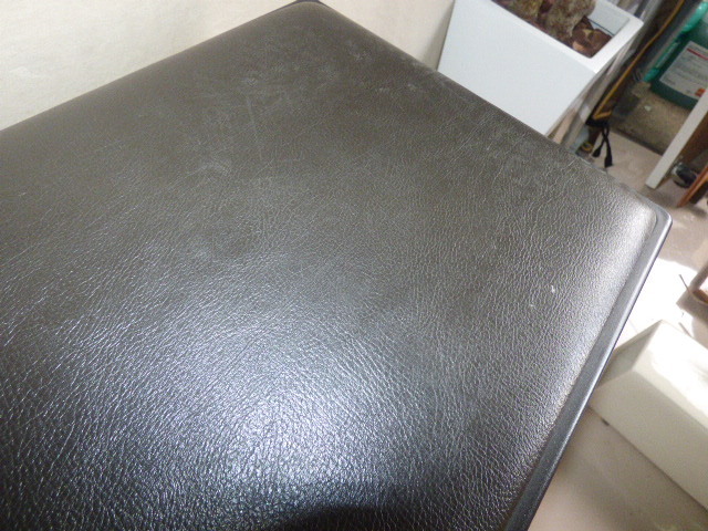 む478●ヤマハ ピアノ椅子●即決!/YAMAHA/黒/背もたれなし/高さ調節不可/詳細写真複数あり_画像2